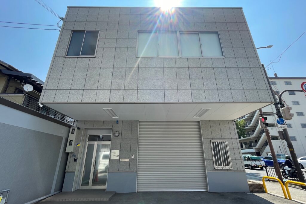 冷蔵・冷凍倉庫、GPセンター(卵パック詰め工場)、孵卵場、の企画・設計・施工・メンテナンスの「アースシップ大阪株式会社」|江坂本社の外観
